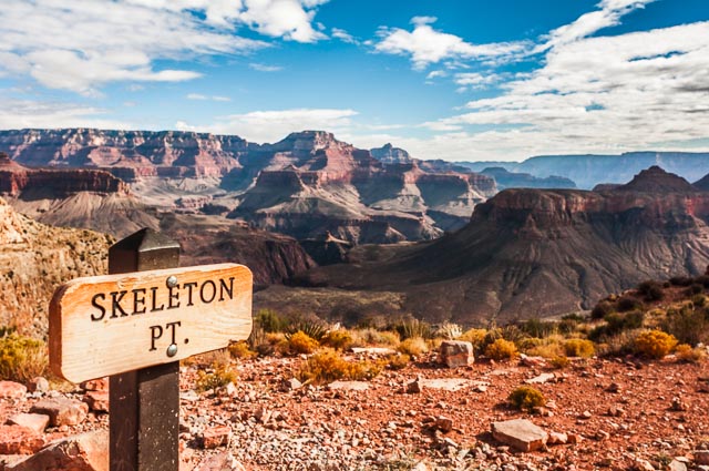 Skeleton Point, South Kaibab Trail down the South Rim of Grand Canyon National Park, Arizona, USA